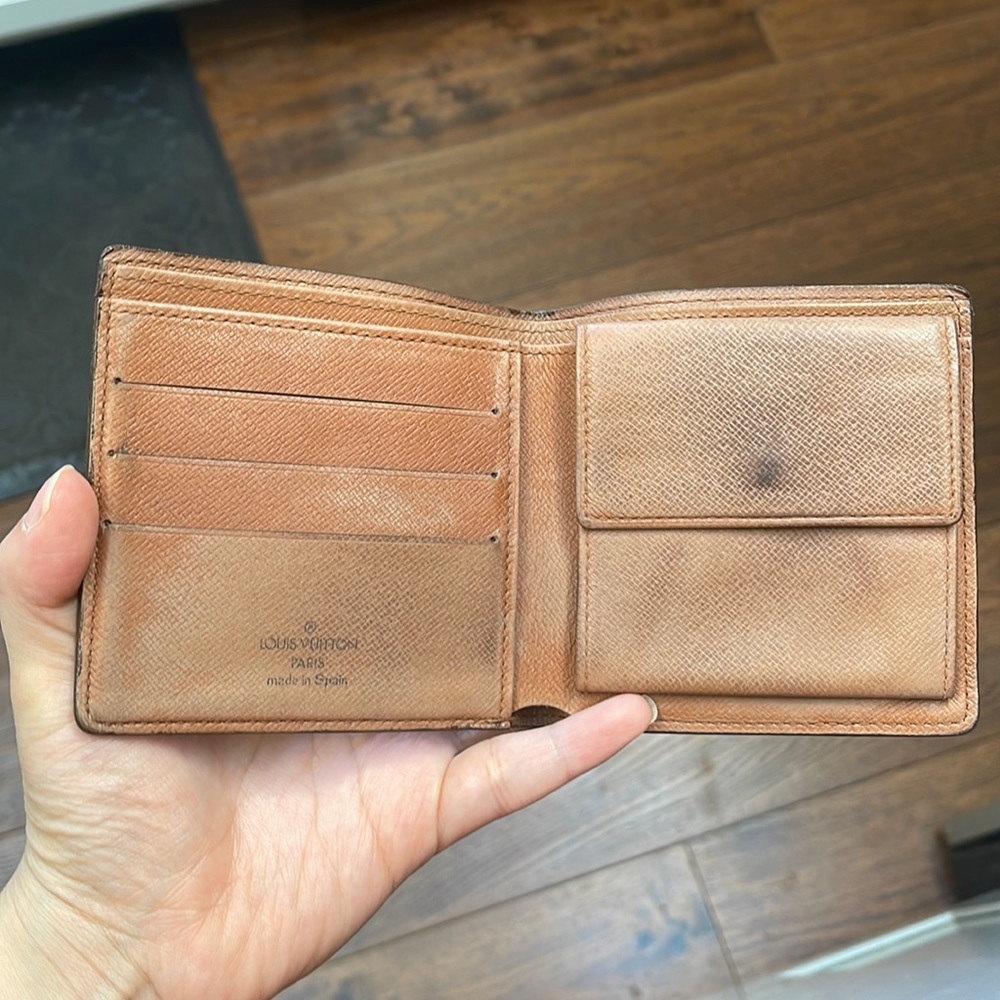 ❌sold❌ Louis Vuitton mens wallet l date code CA0976 - Picture 3 of 14